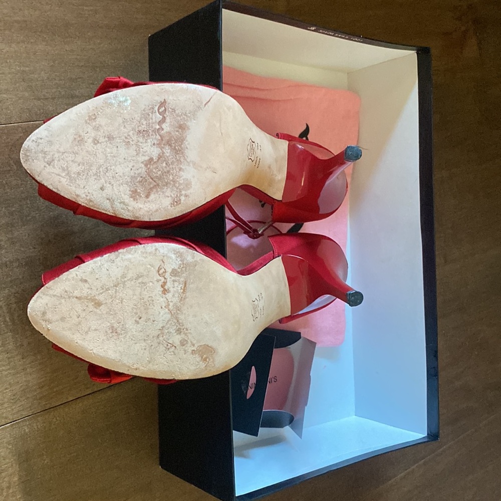 Nina gorgeous red heels! *lightly worn* - Picture 3 of 6